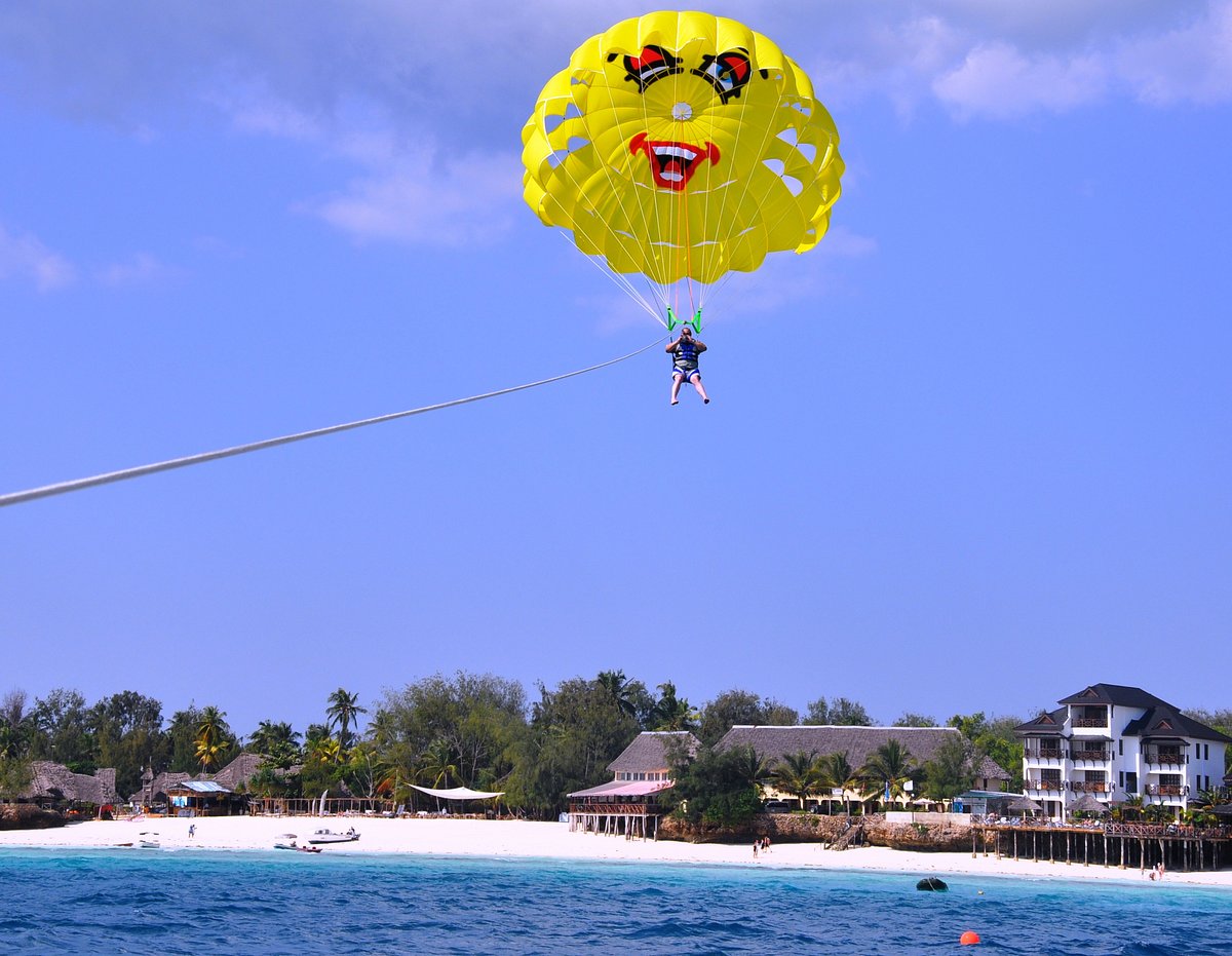 Zanzibar Parasailing